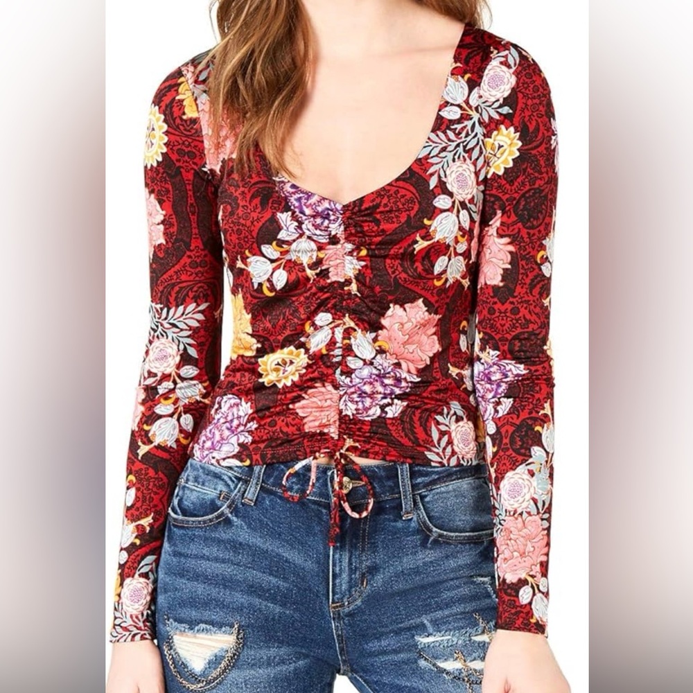 Guess Vintage Style Long Sleeve Top